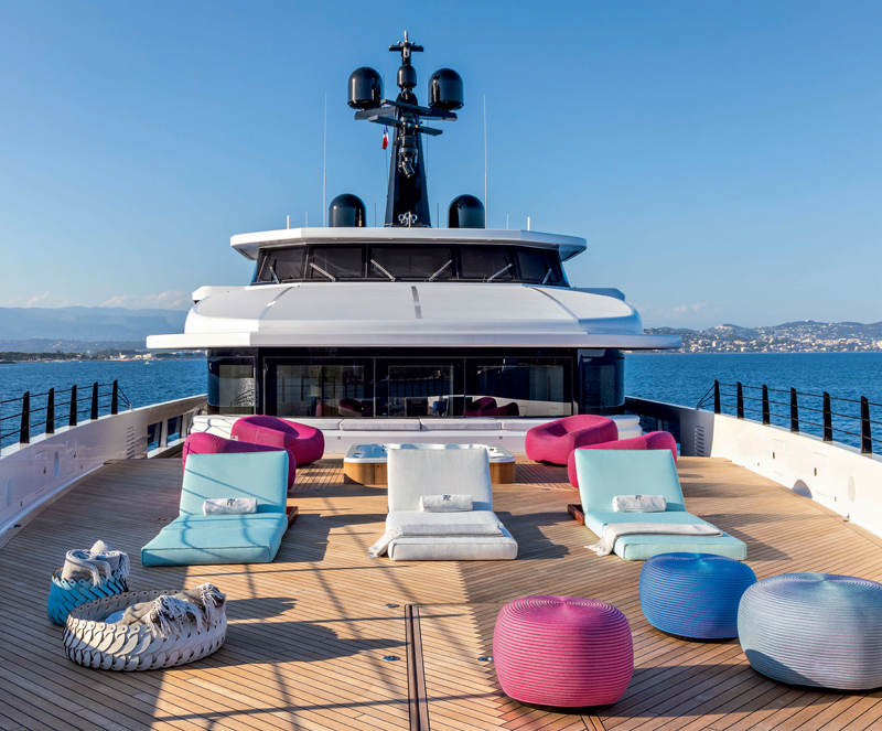 Amura,Amura World,Amura Yachts,Catar,Qatar,Doha,CRN, The upper deck is a relaxation area.