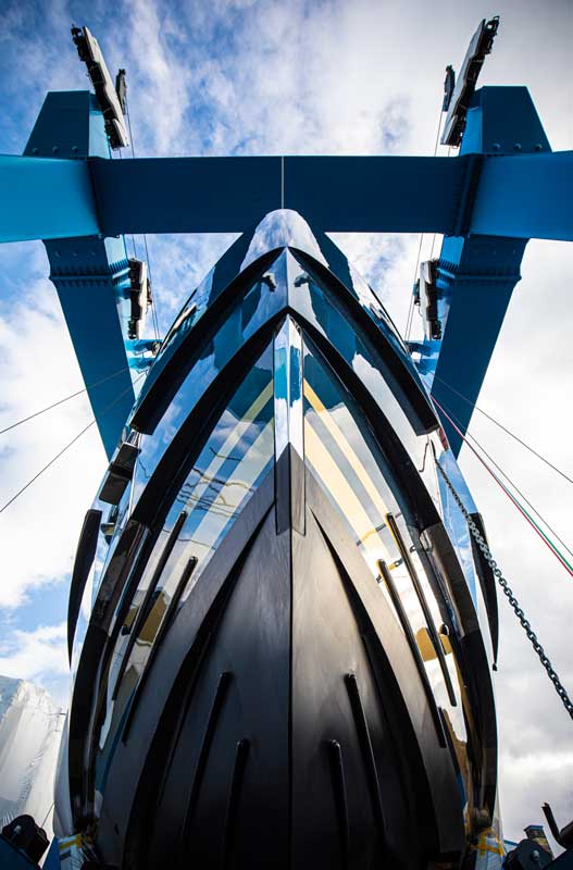 Amura,AmuraWorld,AmuraYachts,Amels,Boats, El Magellano 30 Metri es el yate insignia de la línea crossover de Azimut Yacht.