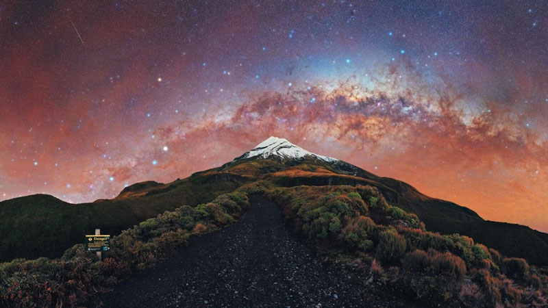 Amura,AmuraWorld,AmuraYachts, ““Galactic Kiwi”. Autor: Evan McKay. Realizada en el monte Taranaki, Nueva Zelanda.