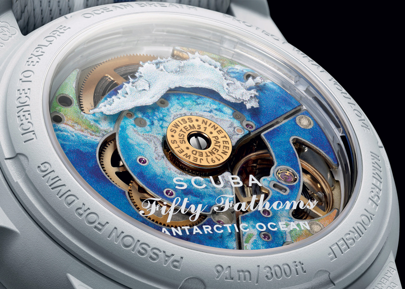 Amura,AmuraWorld,AmuraYachts, Al reverso de cada reloj, se muestra el nombre del océano que representa.