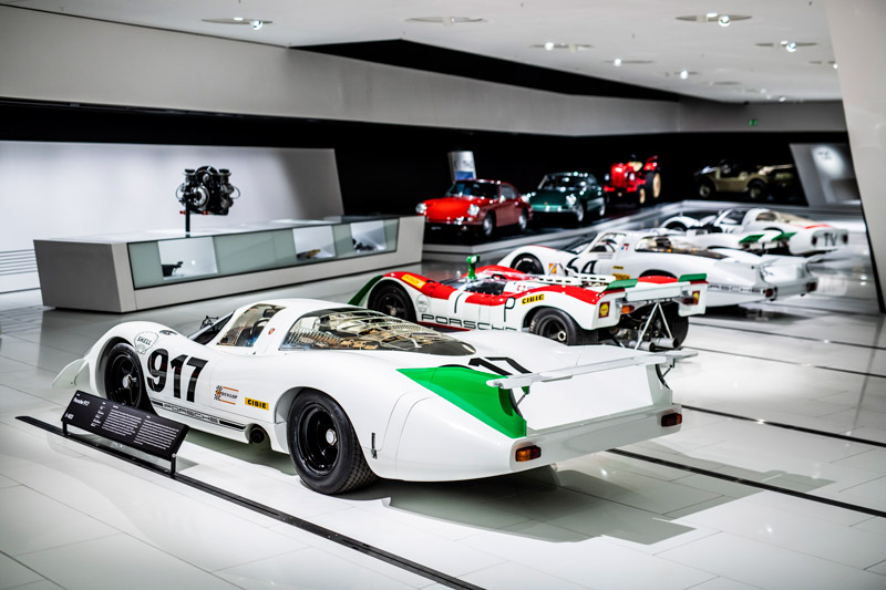 Amura,AmuraWorld,AmuraYachts, Son organizadas dos exposiciones especiales al año en el Museo Porsche.
