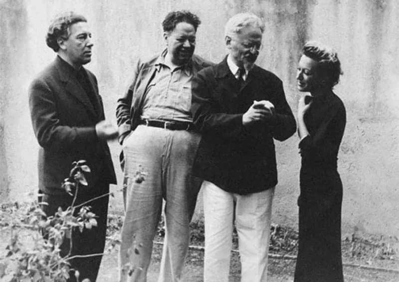 Amura,AmuraWorld,AmuraYachts, De izquierda a derecha: André Breton, Diego Rivera, León Trosky y Jacqueline Lamba formaron un círculo en la CDMX a partir de la década de 1930.