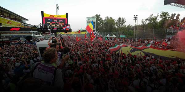 Ferrari con Leclerc domina Monza