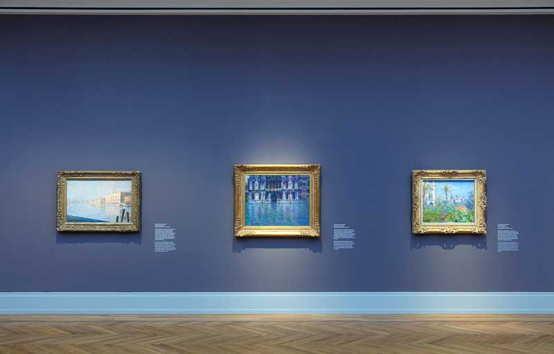 Amura,AmuraWorld,AmuraYachts, Obras de Claude Monet (1840-1926) en la colección permanente Hasso Plattner del Museo Barberini. De izquierda a derecha: <em><i>El Palacio Ducal</i></em>, 1908; <em><i>El Palacio Contarini</i></em>, 1908; <em><i>Las villas de Bordighera</i></em>, 1884. Foto: Museo Barberini / David von Becker.