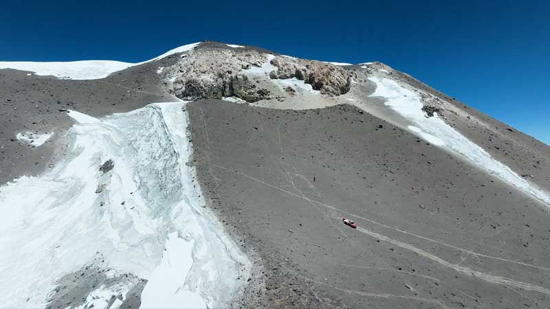 Amura,AmuraWorld,AmuraYachts, “<em>Edith</em>”, por la conquista de la cima del volcán Ojos del Salado.