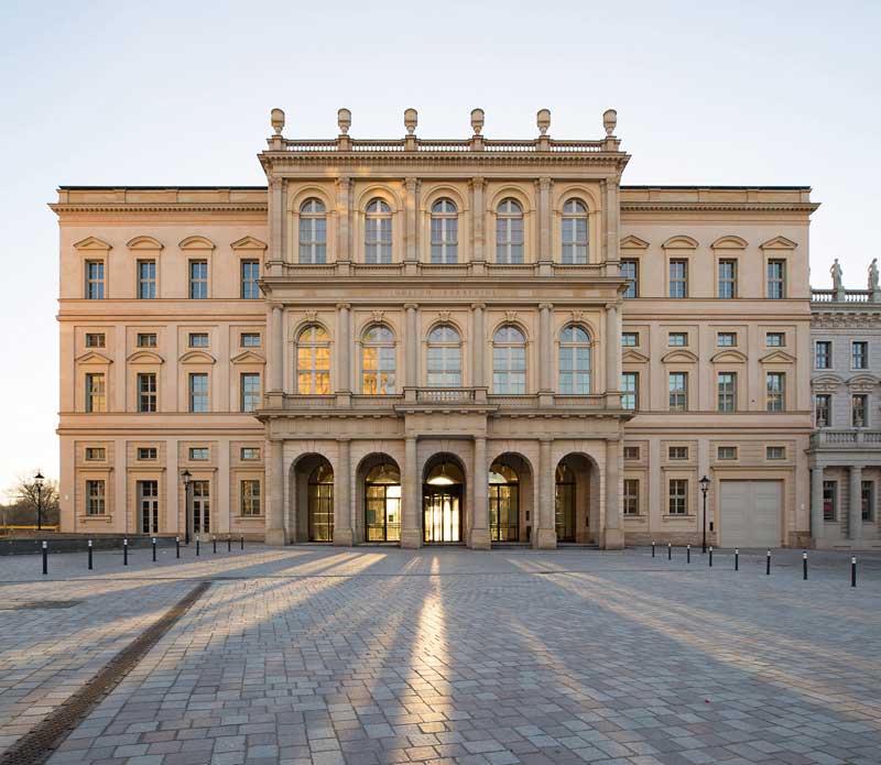 Amura,AmuraWorld,AmuraYachts, Vista del Museo Barberini desde el Alter Markt. Foto: © Museo Barberini / Helge Mundt.