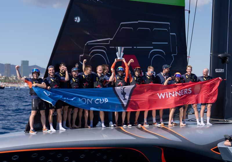 Amura,AmuraWorld,AmuraYachts, La tripulación de Ineos Britannia celebra su victoria en la Louis Vuitton Cup.