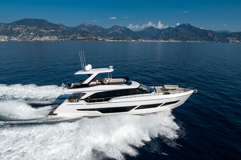 Amura,AmuraWorld,AmuraYachts, El Ferretti Yachts 670 es impulsado por un par de motores MAN V8 de 1,000 HP en la versión estándar.