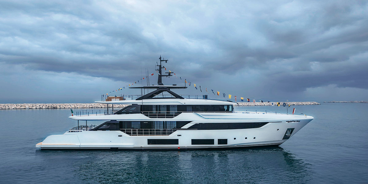 Custom Line Navetta 38, segundo lanzamiento en un año