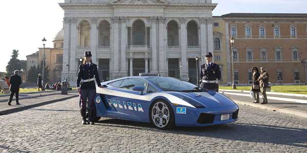 Lamborghini y la policía italiana: 20 años unidos