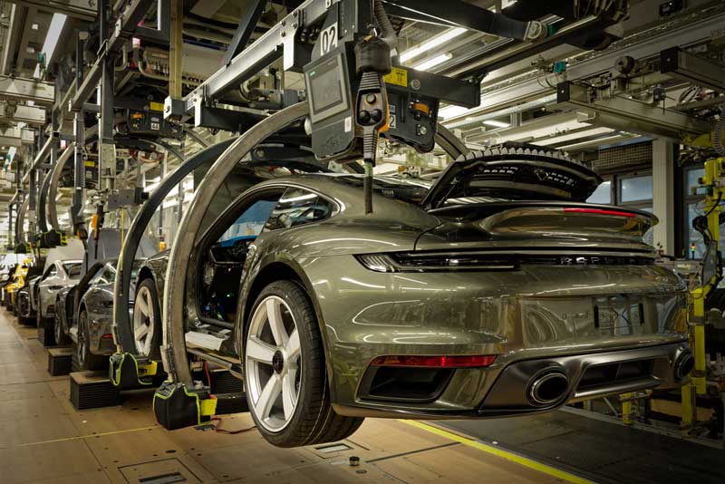 Amura,AmuraWorld,AmuraYachts, Proceso de fabricación del Porsche 911 Turbo 50 Years.