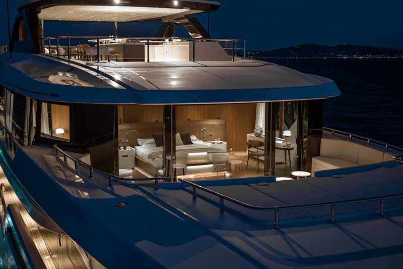 Amura,AmuraWorld,AmuraYachts, La suite del propietario tiene un espacio de 75 metros cuadrados.