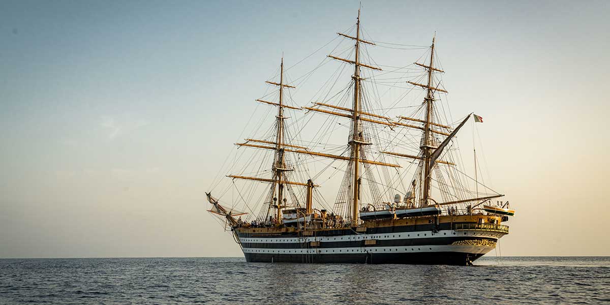 Amerigo Vespucci World Tour llegó a Abu Dhabi