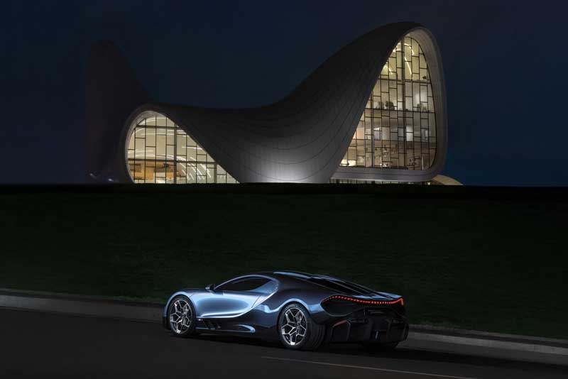 Amura,AmuraWorld,AmuraYachts, El edificio es obra de Zaha Hadid Architects.