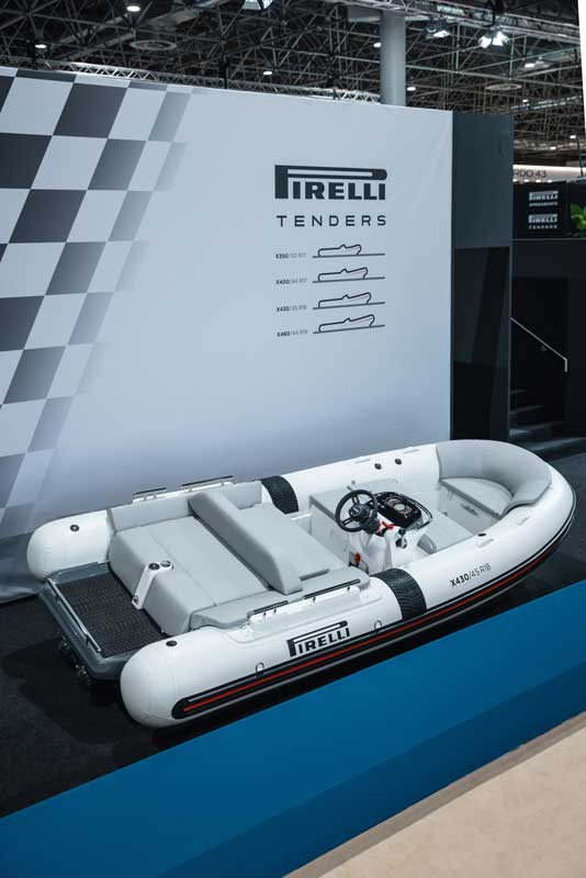 Amura,AmuraWorld,AmuraYachts, El tender Pirelli X430 de Sacs Tecnorib está inspirado en la Fórmula 1.