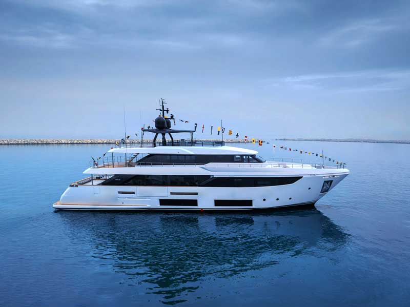 Amura,AmuraWorld,AmuraYachts, Custom Line Navetta 33.