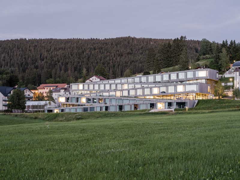 Amura,AmuraWorld,AmuraYachts, El Hôtel des Horlogers ofrece 50 habitaciones.