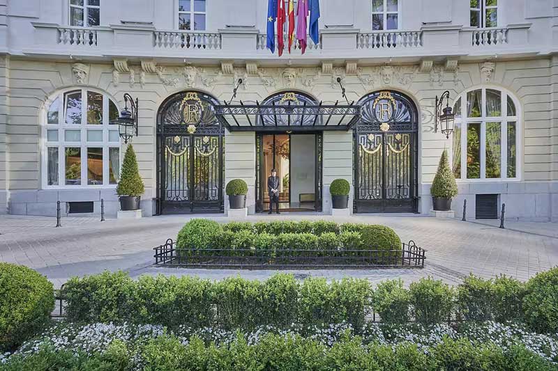 Amura,AmuraWorld,AmuraYachts, El jardín del Mandarin Oriental Ritz, Madrid.