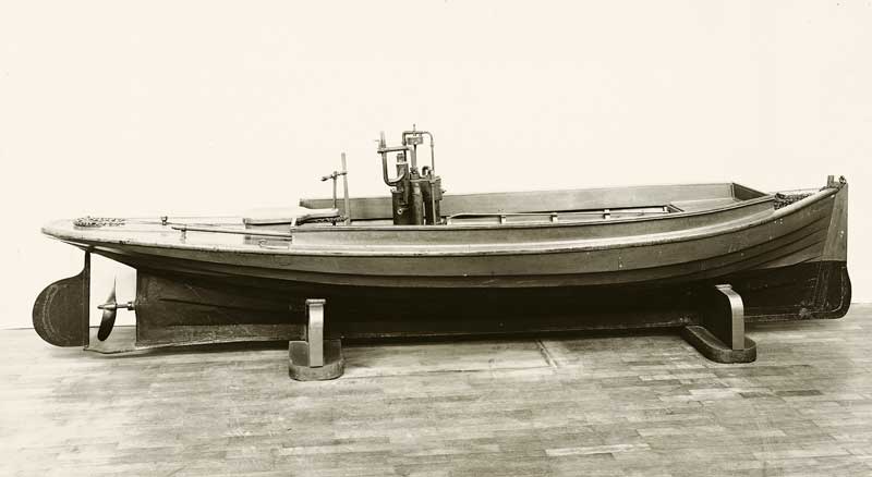 Amura,AmuraWorld,AmuraYachts, <em>Rems</em>, el primer navío motorizado del planeta