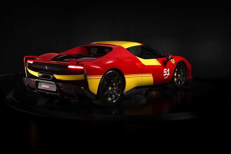 Amura,AmuraWorld,AmuraYachts, El modelo 296 Speciale viene con la configuración <em><i>Piloti Ferrari</i></em>, creado por el programa Tailor Made.
