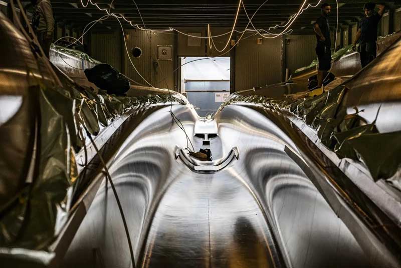 Amura,AmuraWorld,AmuraYachts, Actualmente en fabricación, el Ferrari Hypersail iniciará pruebas en el mar en 2026.