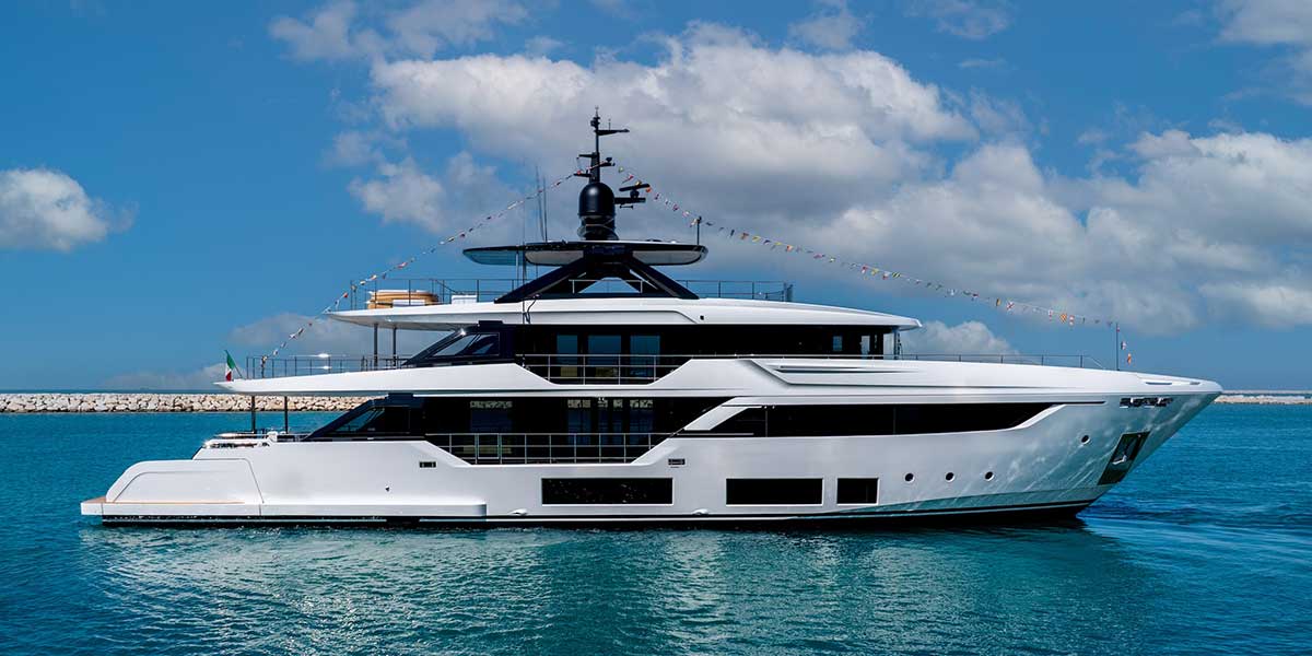 Navetta 38 reafirma el liderazgo de Ferretti Group