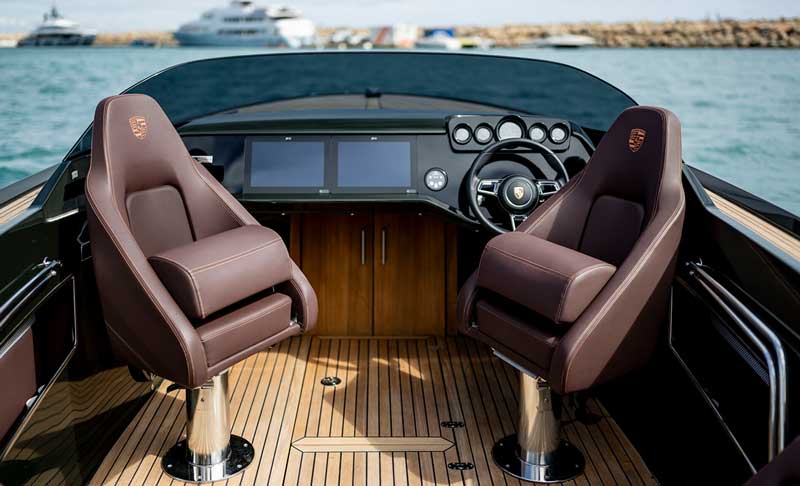 Amura,AmuraWorld,AmuraYachts, Los interiores del Frauscher × Porsche 850 Fantom también fueron fabricados por Porsche.