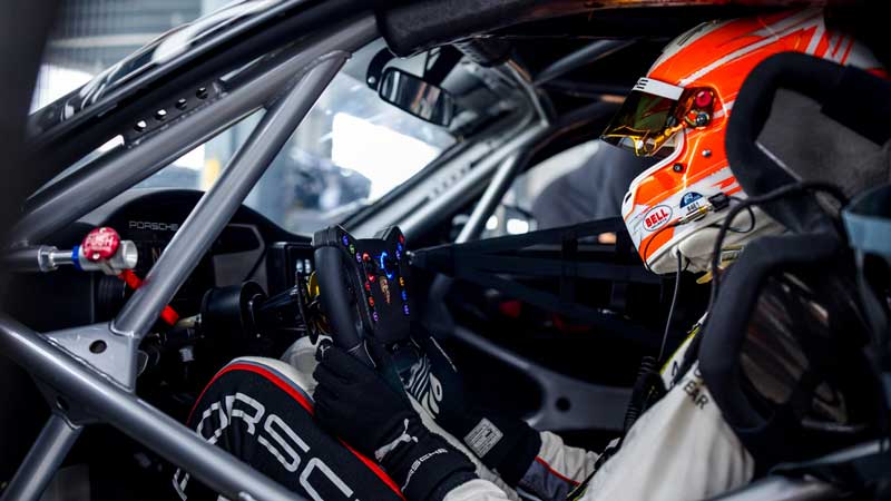Amura,AmuraWorld,AmuraYachts, Las pruebas del Porsche 911 GT3 Cup son realizadas por expertos pilotos.
