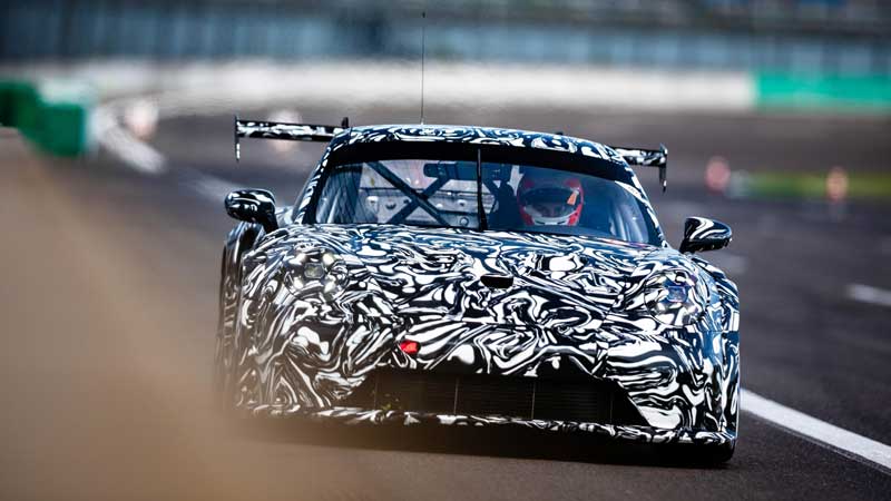 Amura,AmuraWorld,AmuraYachts, Porsche también tiene su responsabilidad ambiental, al realizar las pruebas con e-fuel.