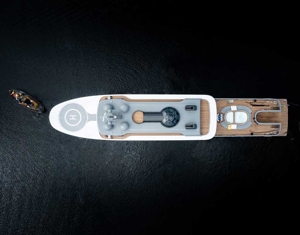 Amura,AmuraWorld,AmuraYachts, Cosmos, de Lürssen, tiene una eslora de 114 metros.