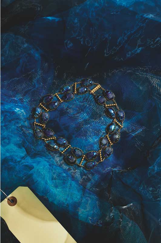 Amura,AmuraWorld,AmuraYachts, Para la película <em>Frankenstein</em>, Tiffany & Co. facilitó piezas de su acervo histórico. 