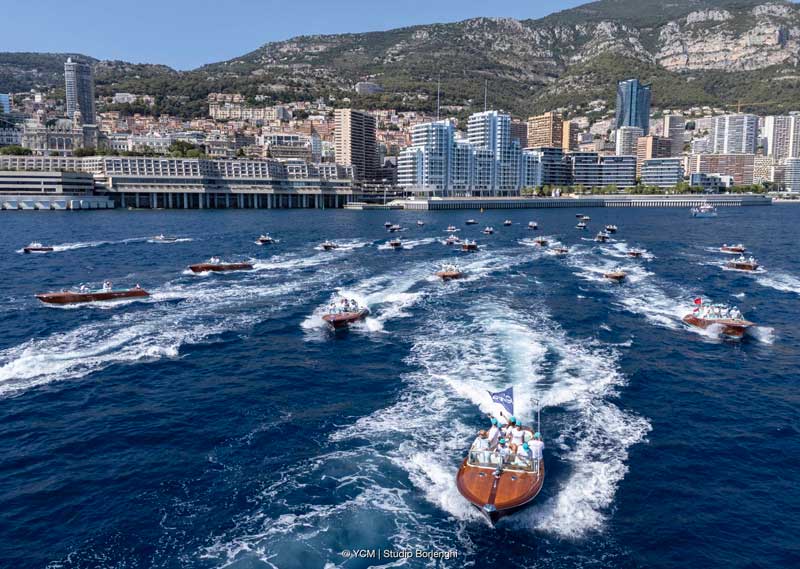 Amura,AmuraWorld,AmuraYachts, La bahía monegasca se engalanó con los antiguos navíos.