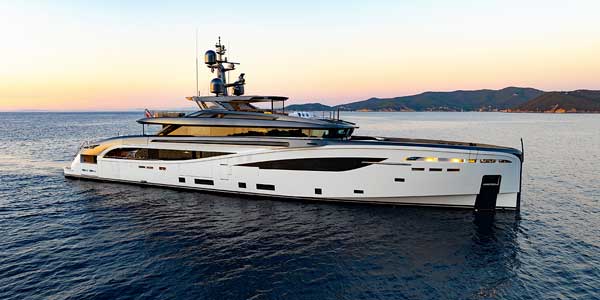 Rossinavi celebra la presentación de Bel1