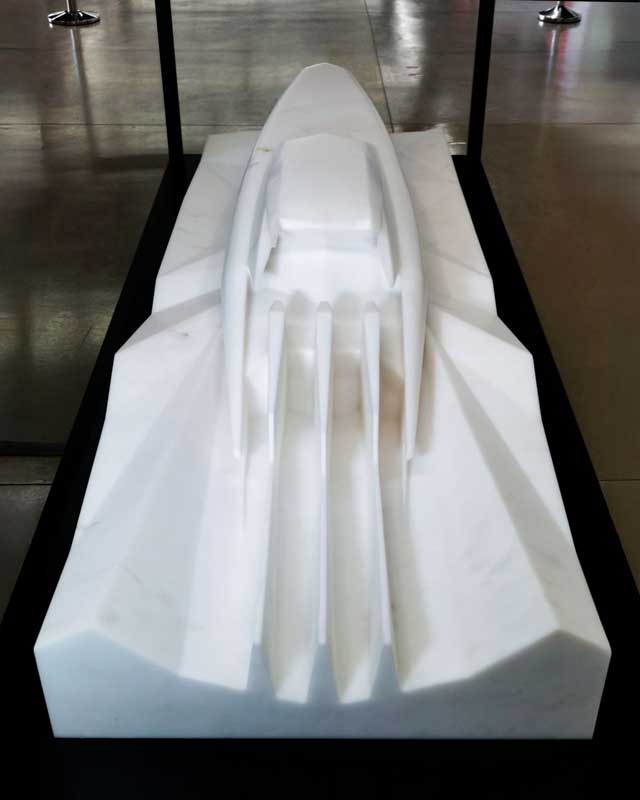 Amura,AmuraWorld,AmuraYachts, <em>Mar Garrente </em>es una creación de Christian Grande, realizada por Henraux.