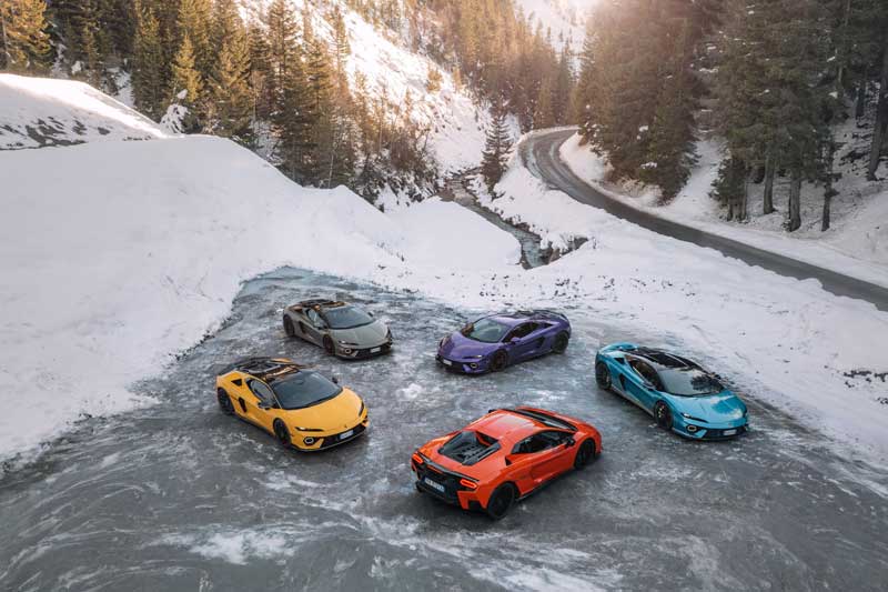 Amura,AmuraWorld,AmuraYachts, Las invitadas tuvieron la oportunidad de manejar un Lamborghini Temerario.