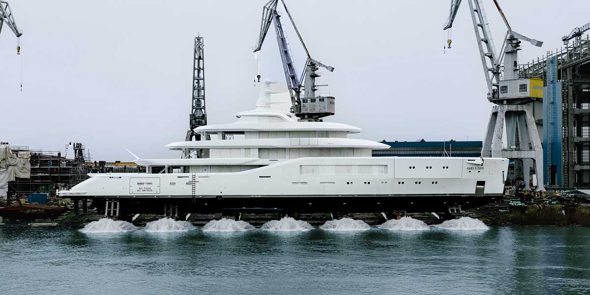 Amels 80, listo para su equipamiento