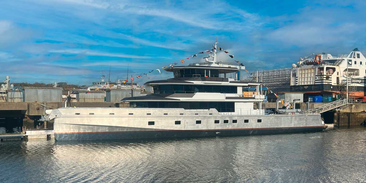 JFA eleva el estándar de los yates Explorer