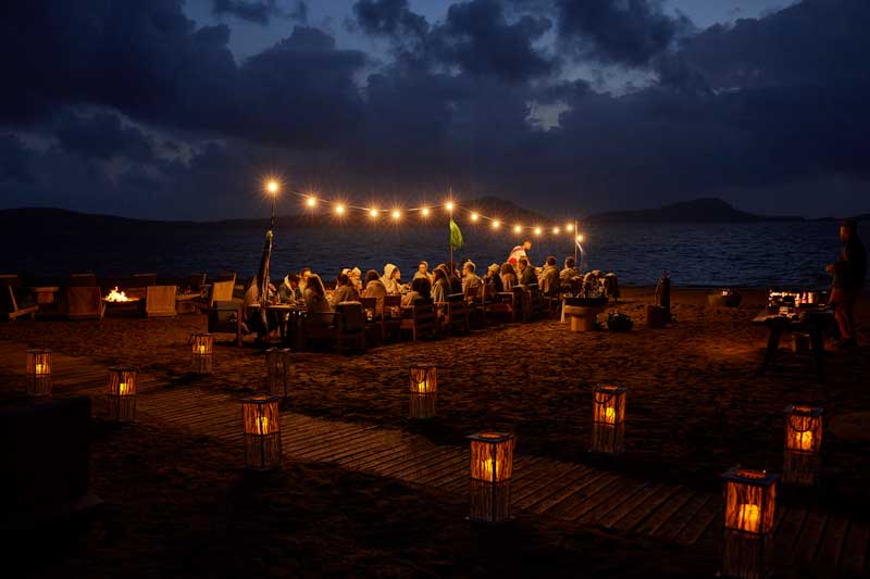 Amura,AmuraWorld,AmuraYachts, La gastronomía forma parte de las experiencias en Costa Navarino.