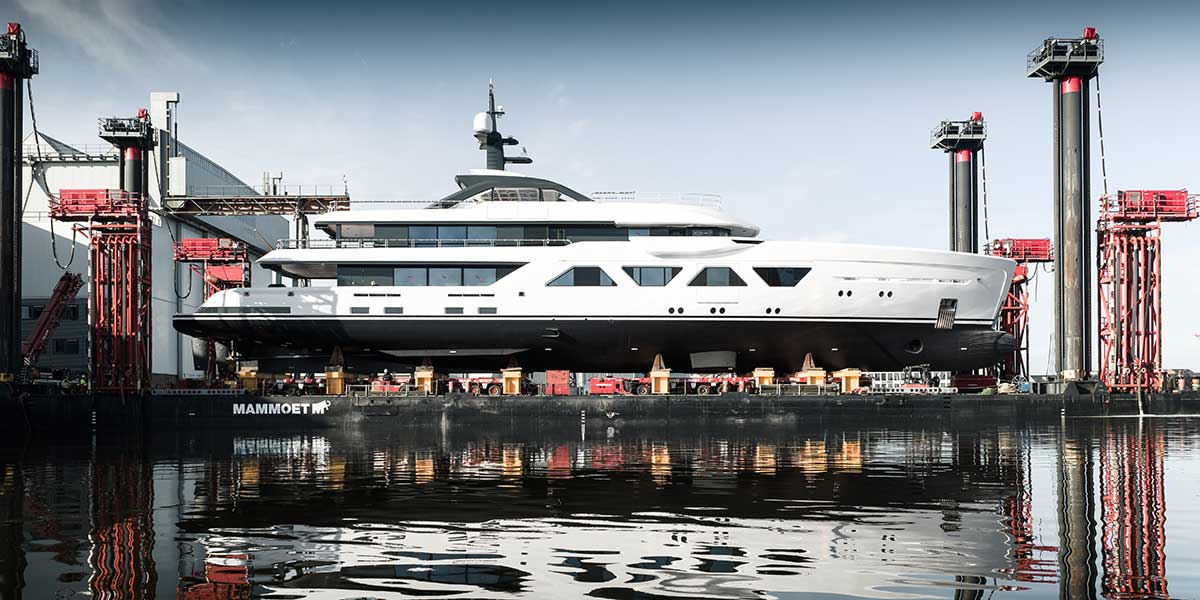 Damen Yachting bota su primer yate