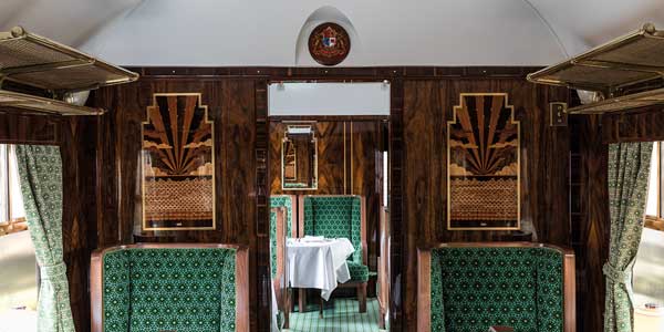 Viajar en tren al estilo Wes Anderson