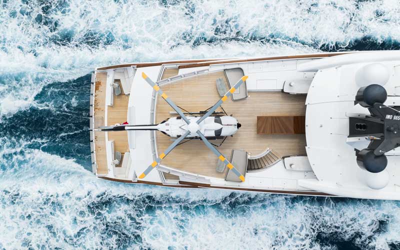 Amura,AmuraWorld,AmuraYachts, <em><i>Vanish </i></em>cuenta con dos helipuertos certificados.