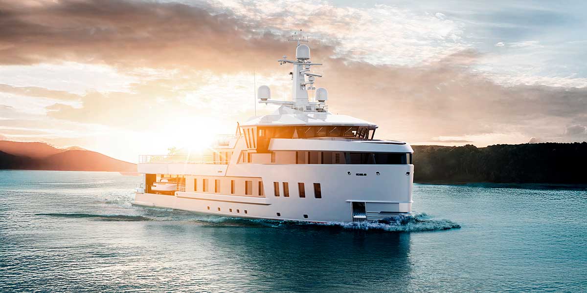Triplete de TWW Yachts con Damen