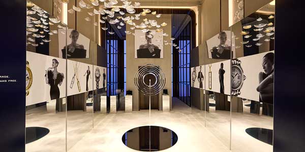Chopard celebra 50 años de Happy Diamonds en Nueva York