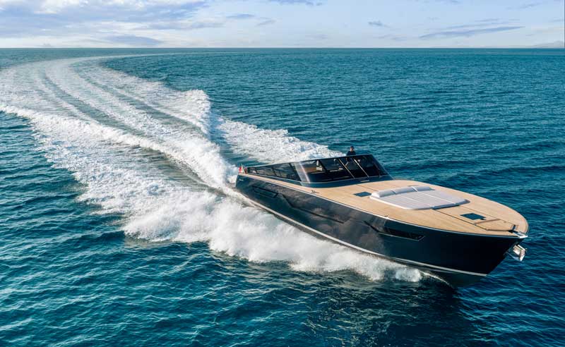 Amura,AmuraWorld,AmuraYachts, Itama 70 de Ferretti Group.
