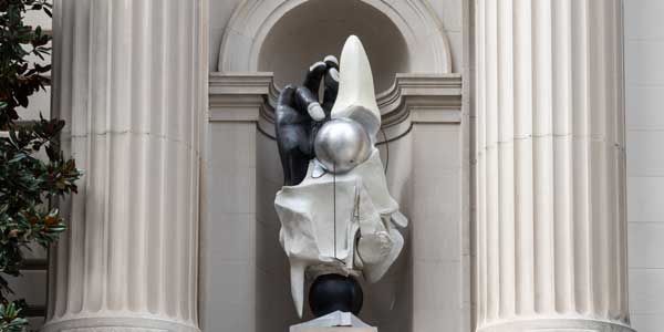 Bringing Art to the MET Facade