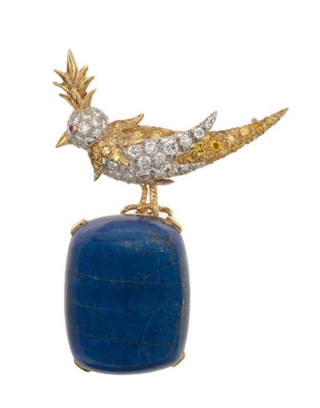 Amura,AmuraWorld,AmuraYachts, <em><i>Bird on a Rock, </i></em>el representativo broche del creador francés.
