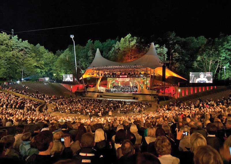 The Waldbühne, is a forest Theatre in Berlin. 