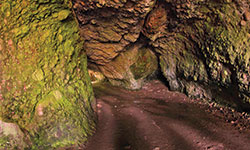 Cuevas de Cushendun, Irlanda  - AMURA