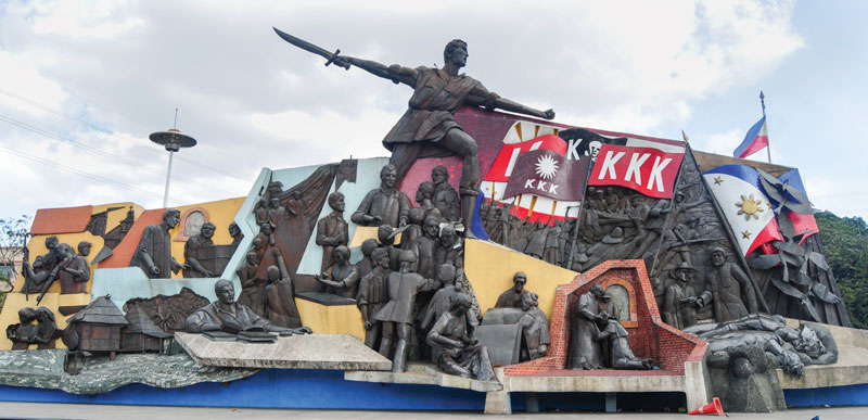 Monumento a la sociedad Katipunan y su fundador Andrés Bonifacio en Manila, Filipinas. 