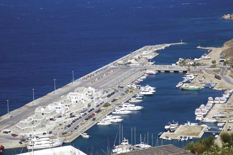Vista aérea del puerto de Mykonos.